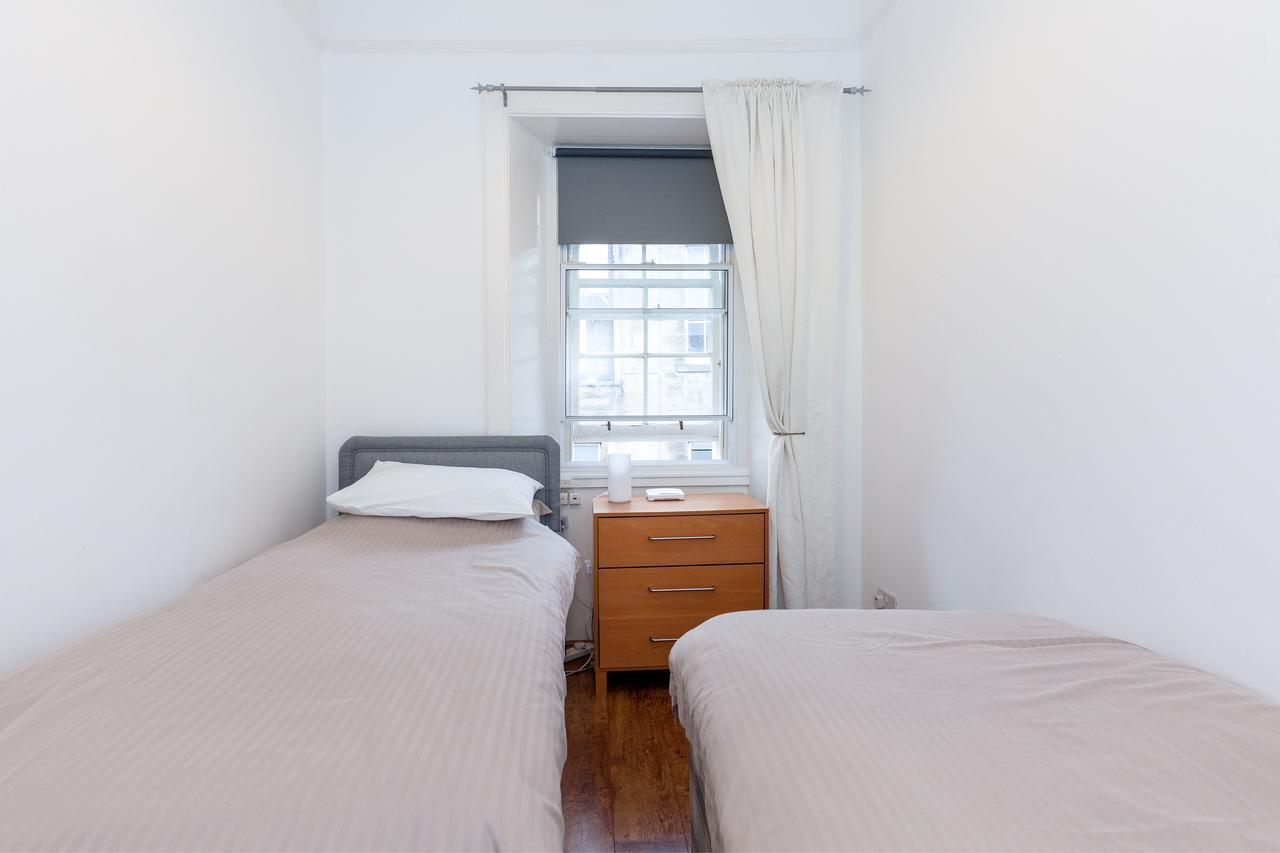 Old Town Edinburgh Apartment Close To Castle And Royal Mile Exterior photo